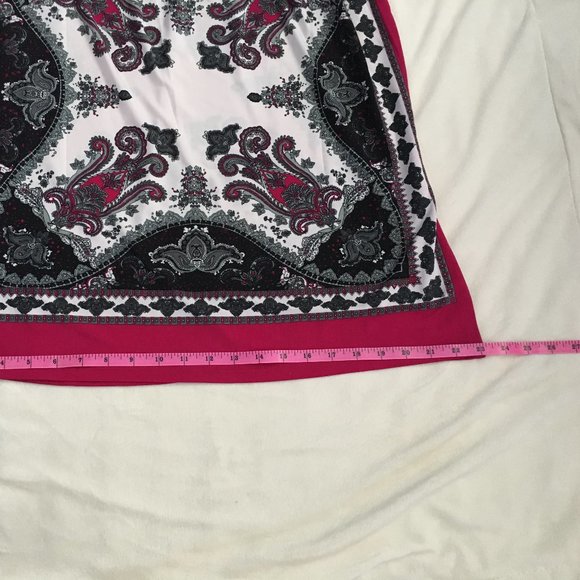 Dress - Picture 2 of 8